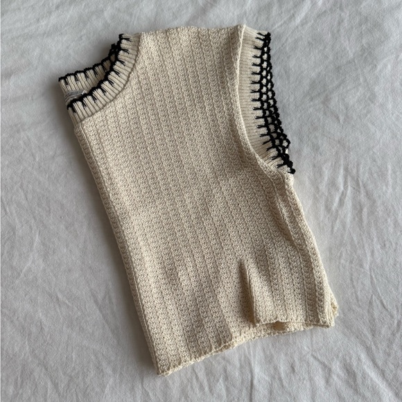 Zara Cream Knit Top Crochet - Picture 3 of 3